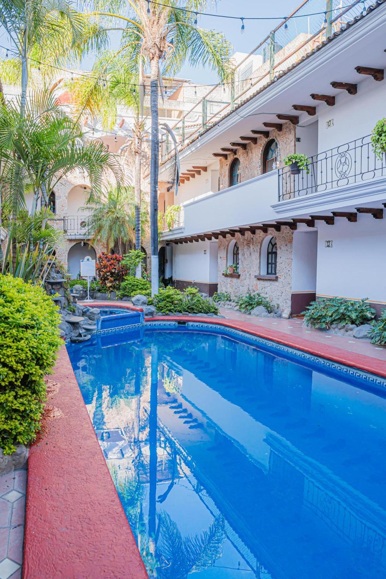 Hotel Zapotlan Ciudad Guzman Bagian luar foto