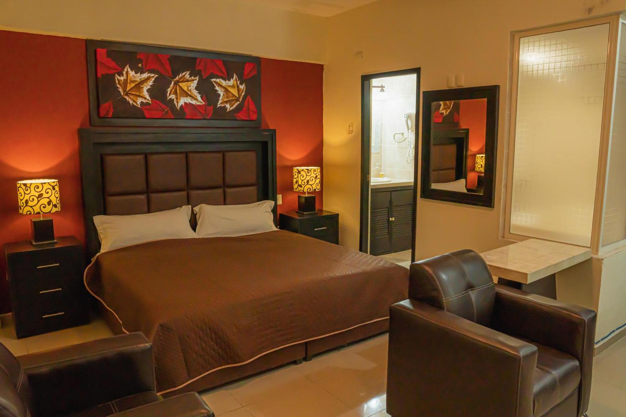 Hotel Zapotlan Ciudad Guzman Bagian luar foto
