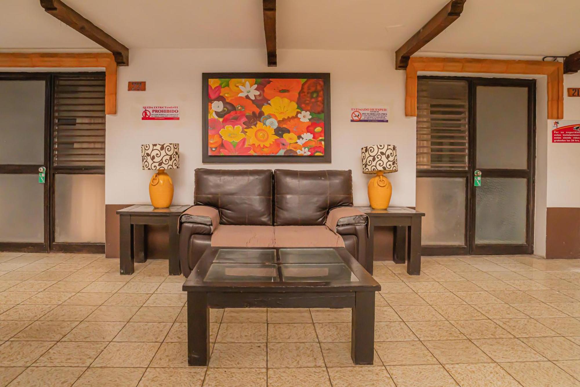 Hotel Zapotlan Ciudad Guzman Bagian luar foto