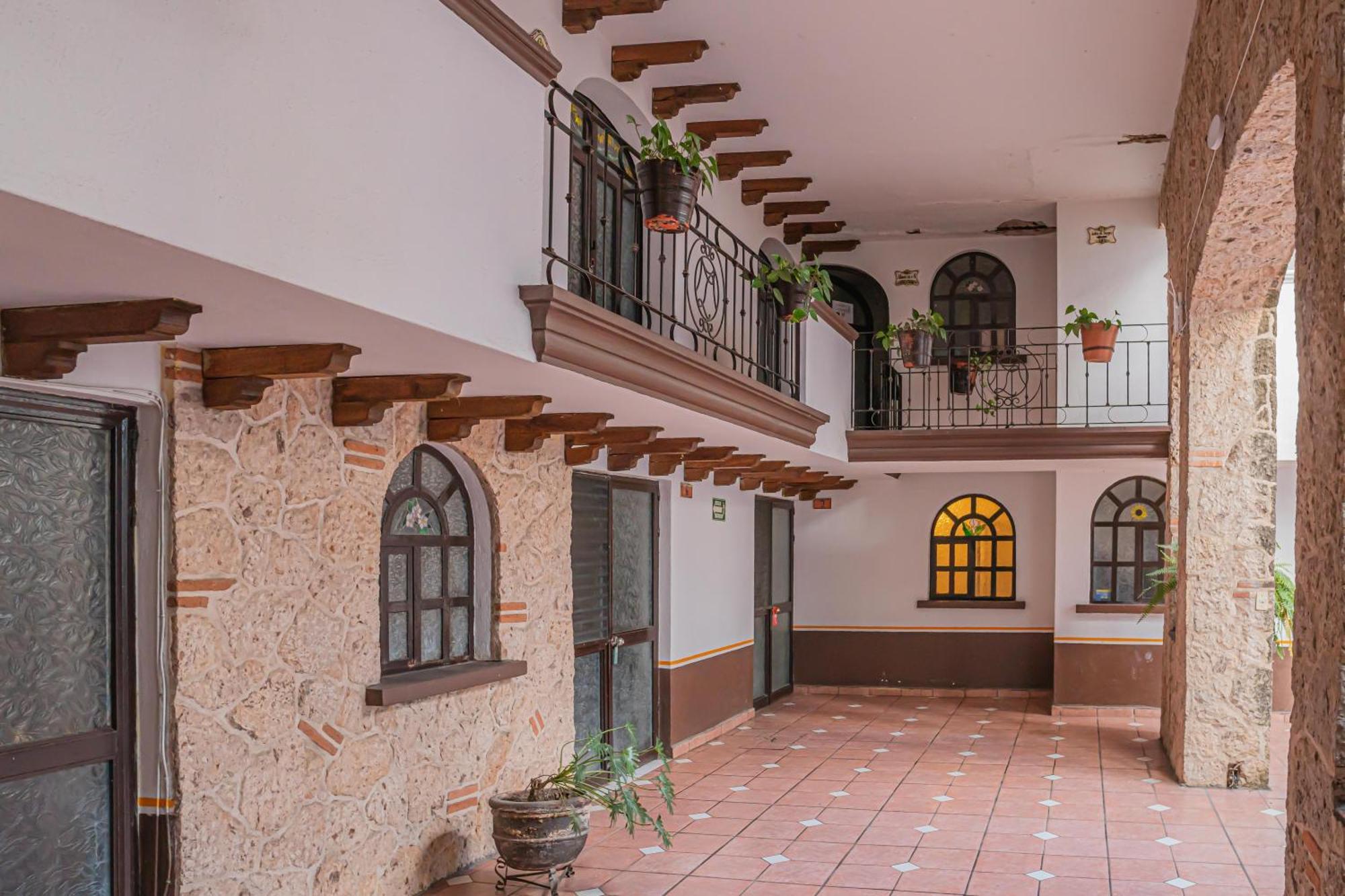 Hotel Zapotlan Ciudad Guzman Bagian luar foto
